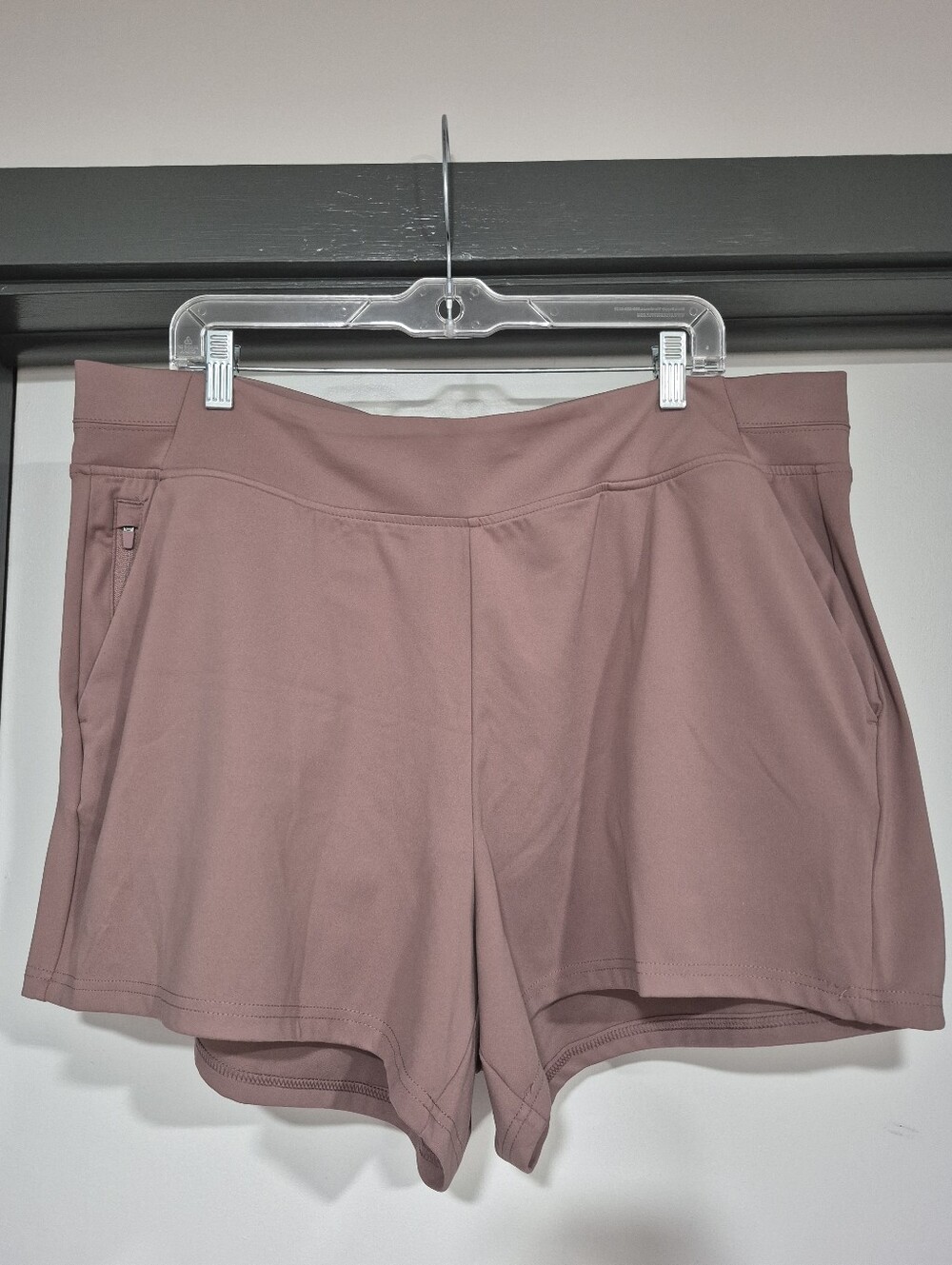 Yogalicious Lux On The Move 4" Shorts In Twilight Mauve